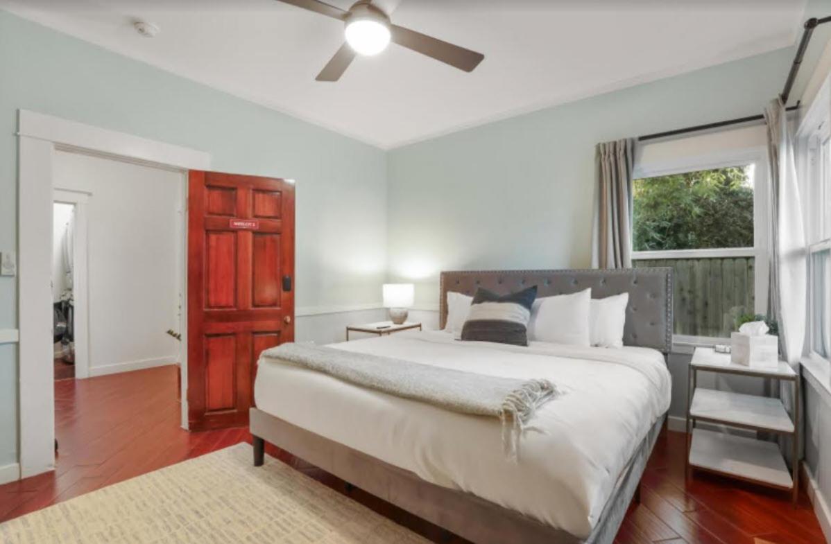 Grape Escape Inn & Suites 로디 외부 사진